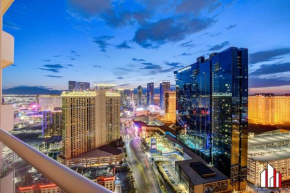 Signature 2Br3Ba F1 View Balcony Ste 34-819 and 21